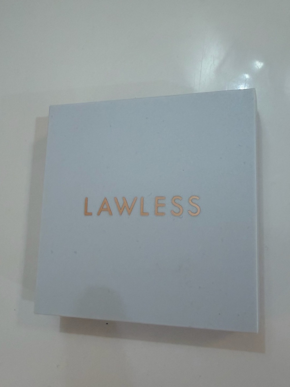 NWOB LAWLESS Bronzer
